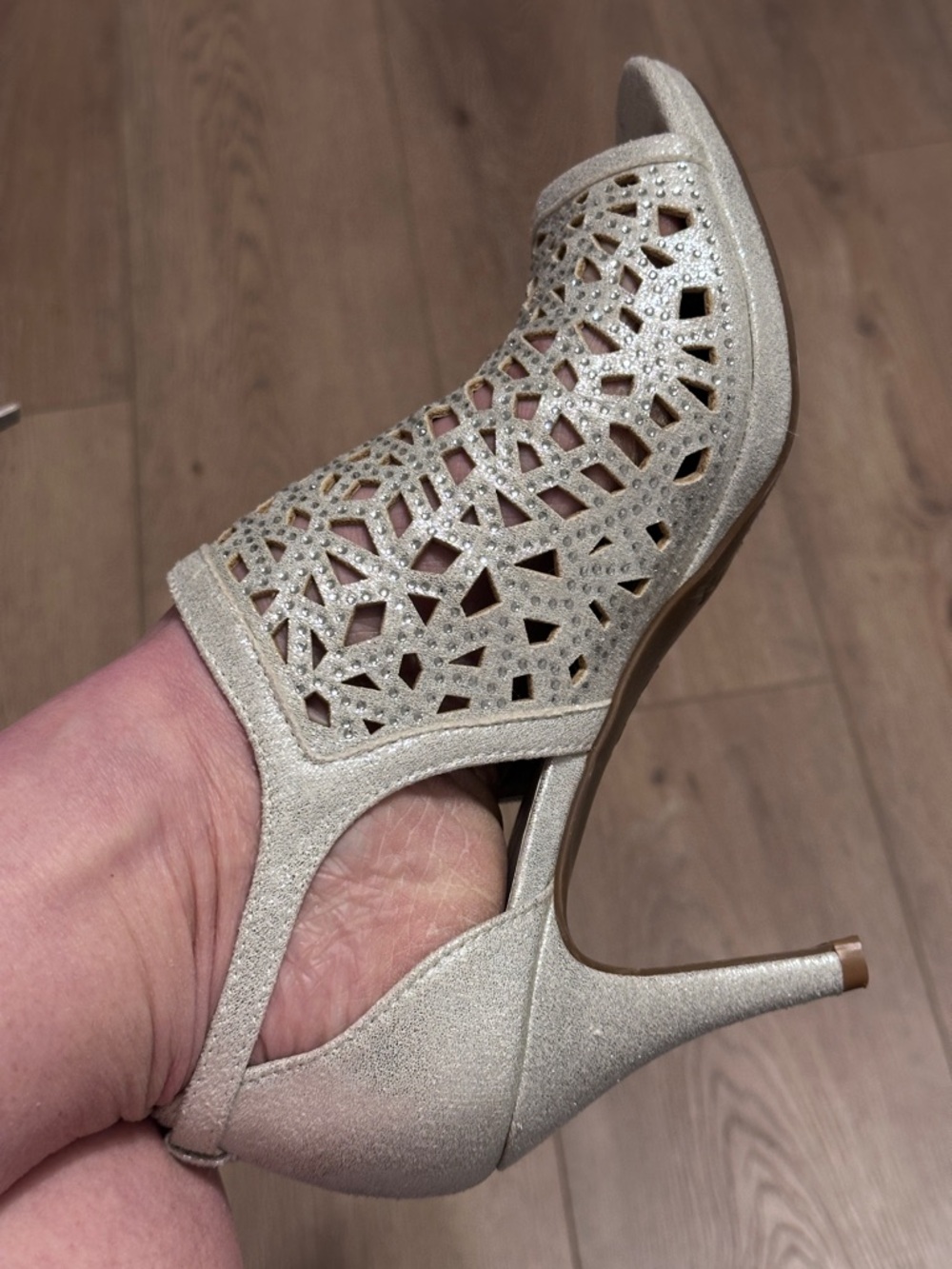 High Heels Silver Rhinestone Cutout Heels Size 10W - Picture 6 of 15